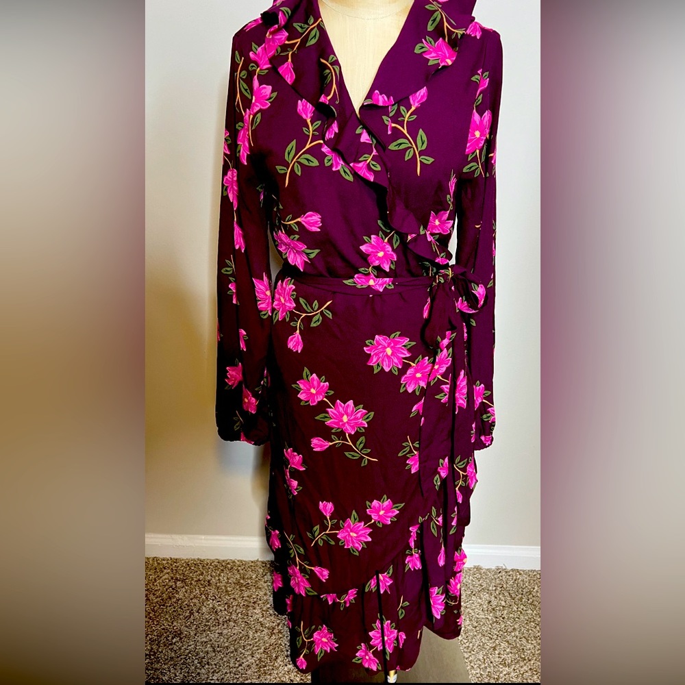 Beautiful Ruffle Floral Wrap Dress! Worn once